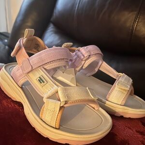 Girls gladiator sandals new size 4 pink and purple